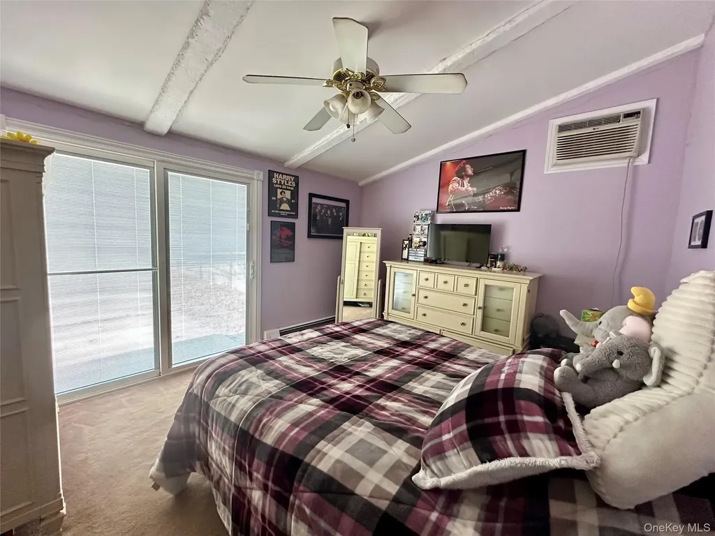 2 Hamilton Court Coram NY 11727