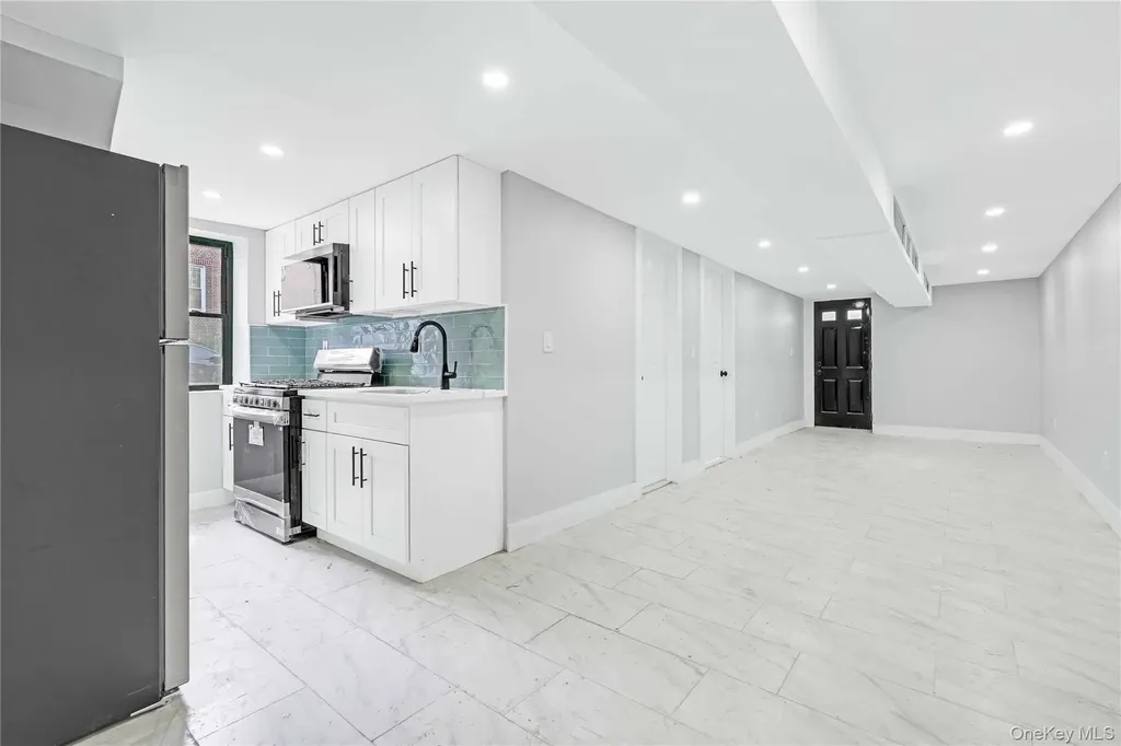 589 Lenox Road Brooklyn NY 11203