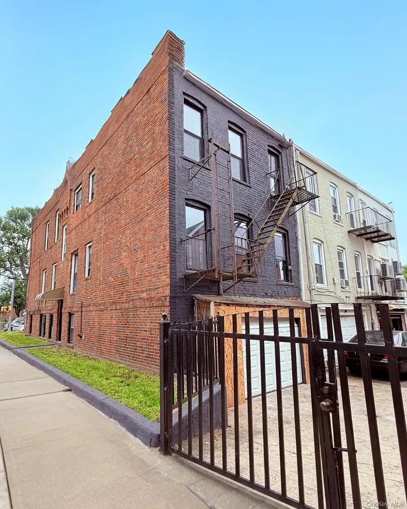 589 Lenox Road Brooklyn NY 11203