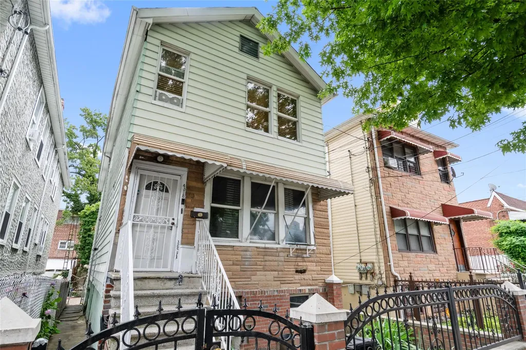 4318 Edson Avenue Bronx NY 10466