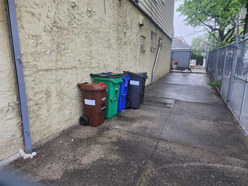 6022 Flushing Avenue Maspeth NY 11378