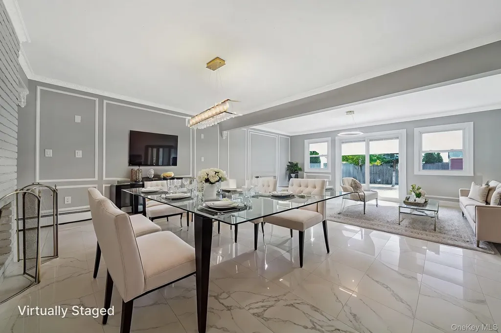 95 Lantern Road Hicksville NY 11801