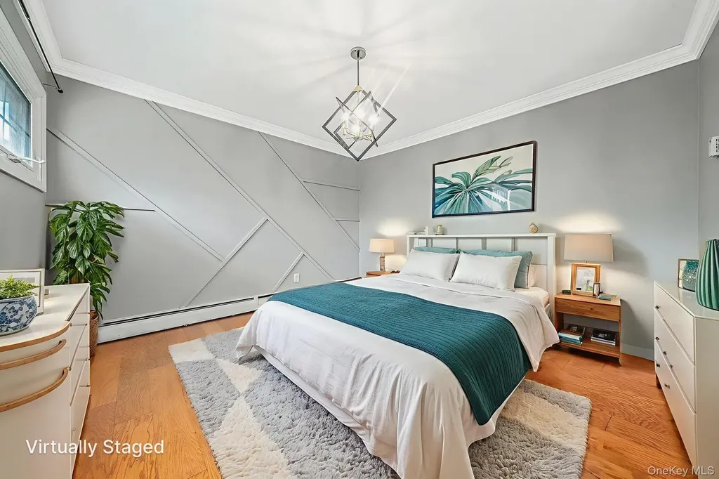 95 Lantern Road Hicksville NY 11801