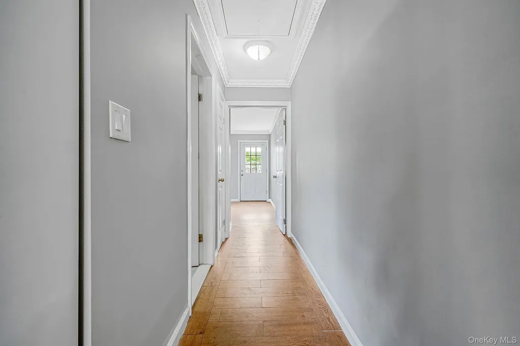 95 Lantern Road Hicksville NY 11801