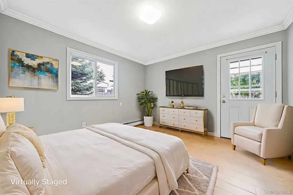 95 Lantern Road Hicksville NY 11801