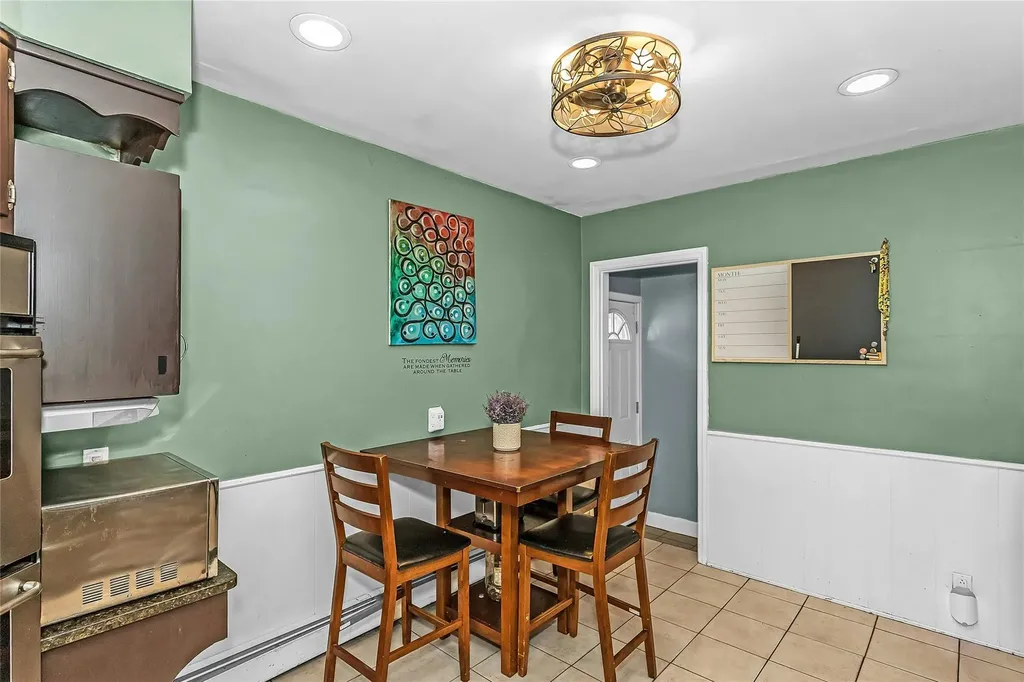 533 Forest Avenue Massapequa NY 11758