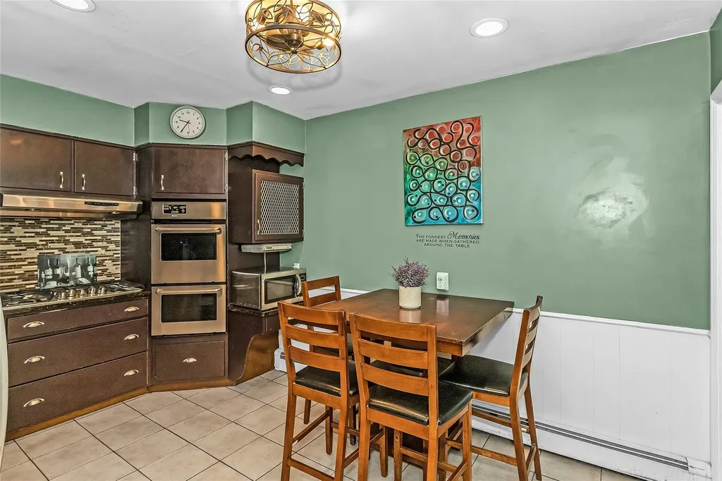 533 Forest Avenue Massapequa NY 11758