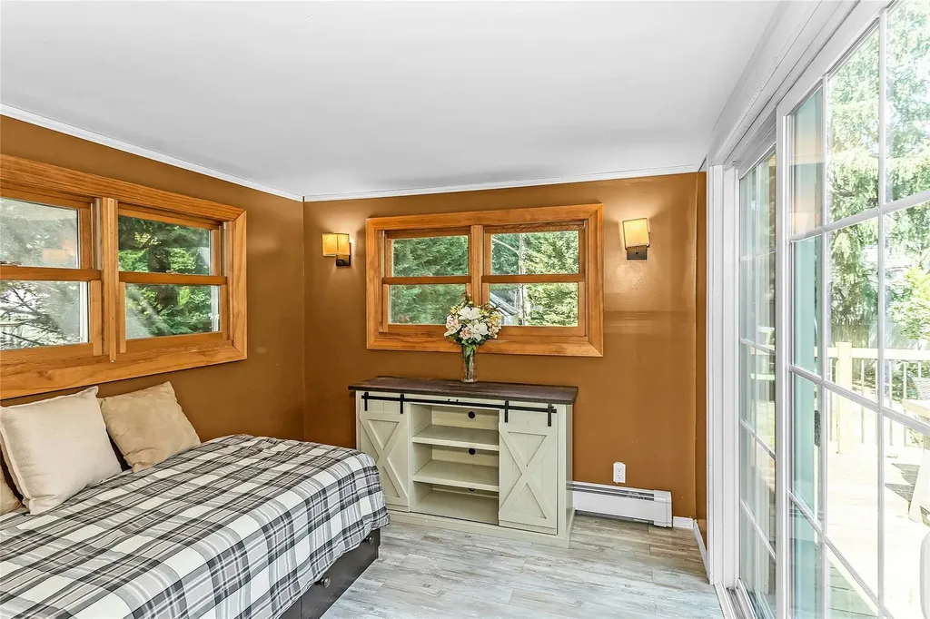 533 Forest Avenue Massapequa NY 11758