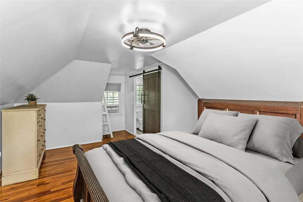 533 Forest Avenue Massapequa NY 11758