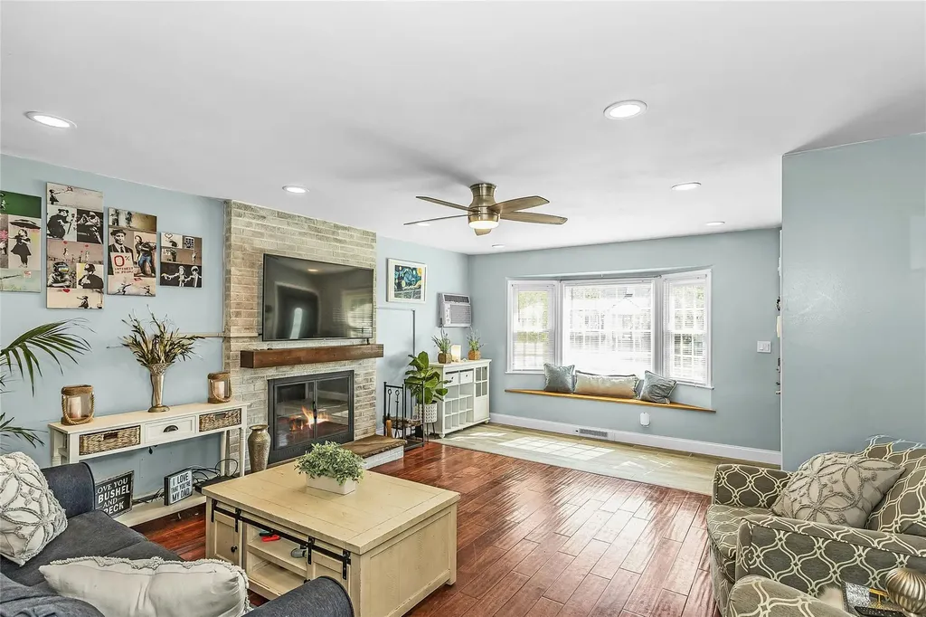 533 Forest Avenue Massapequa NY 11758