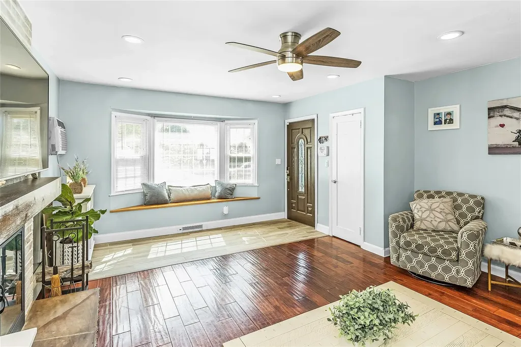 533 Forest Avenue Massapequa NY 11758