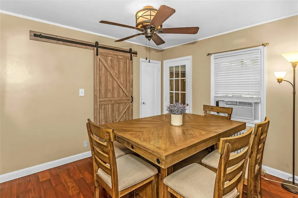533 Forest Avenue Massapequa NY 11758