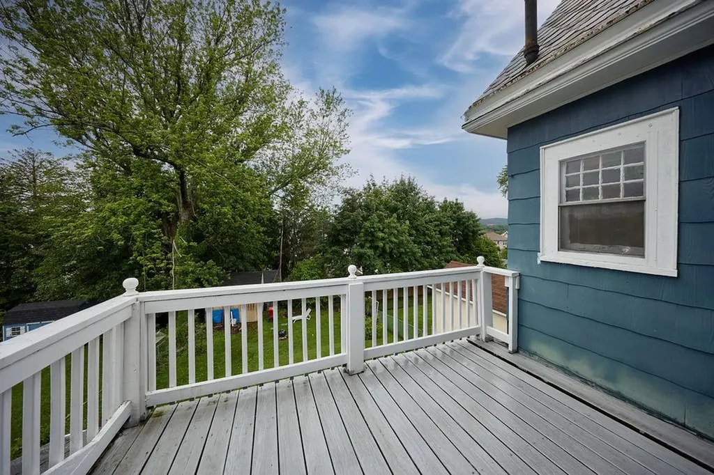 118 Nassau Place Peekskill NY 10566