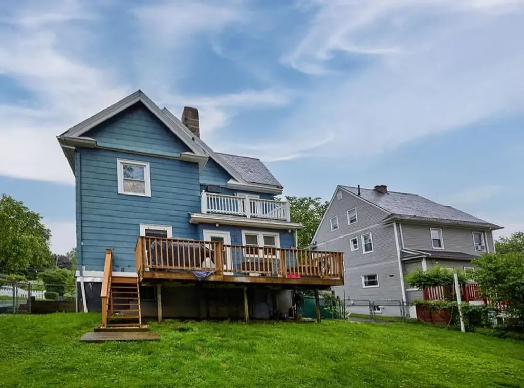 118 Nassau Place Peekskill NY 10566