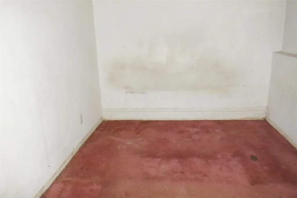 301 E 40th Street Brooklyn NY 11203