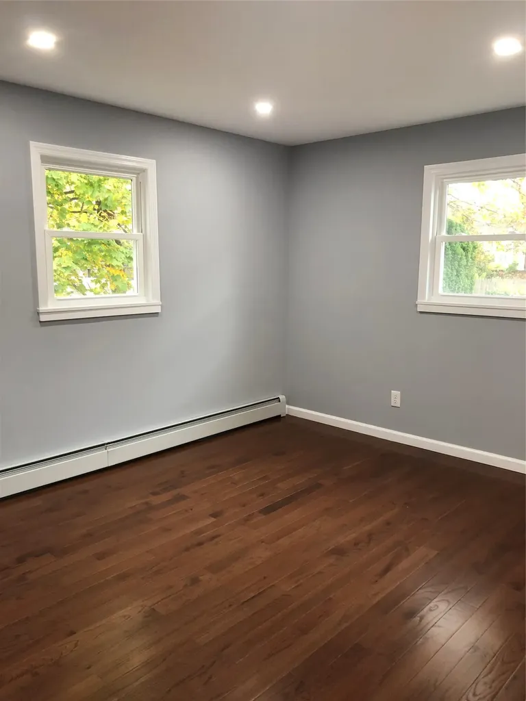 129 43rd Street Copiague NY 11726