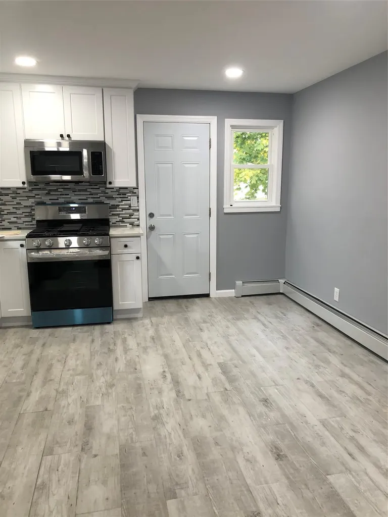 129 43rd Street Copiague NY 11726