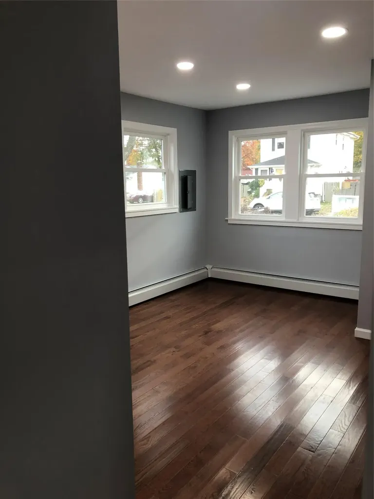 129 43rd Street Copiague NY 11726