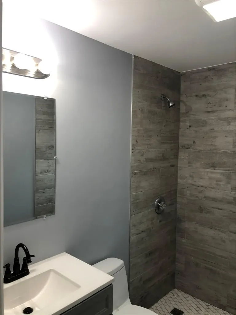 129 43rd Street Copiague NY 11726