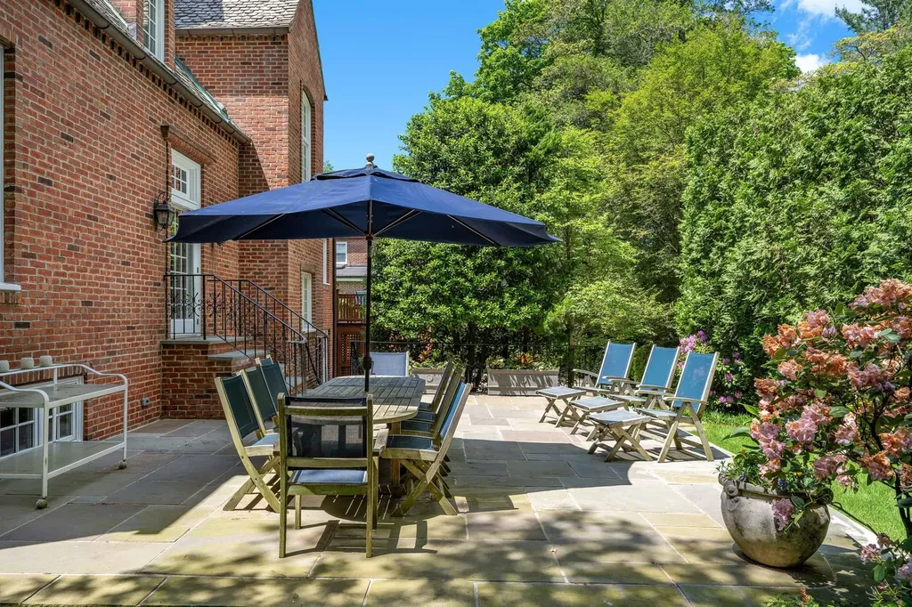 40 Elm Lane Bronxville NY 10708