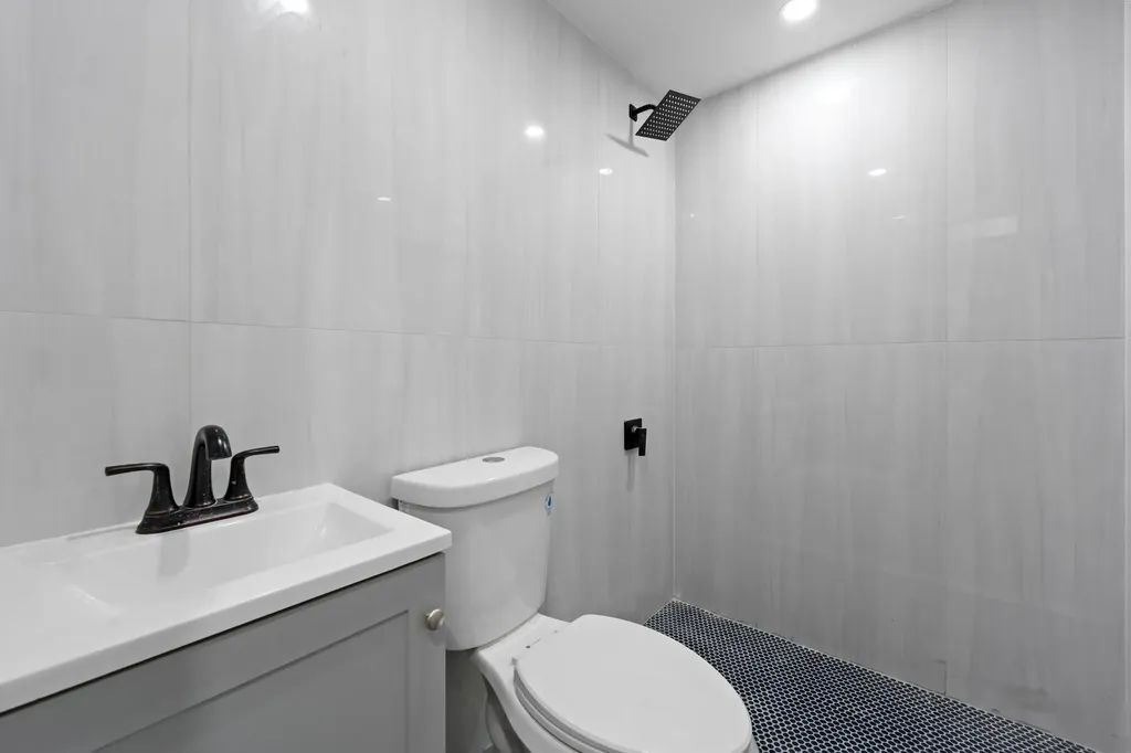 5106 Avenue I Brooklyn NY 11234