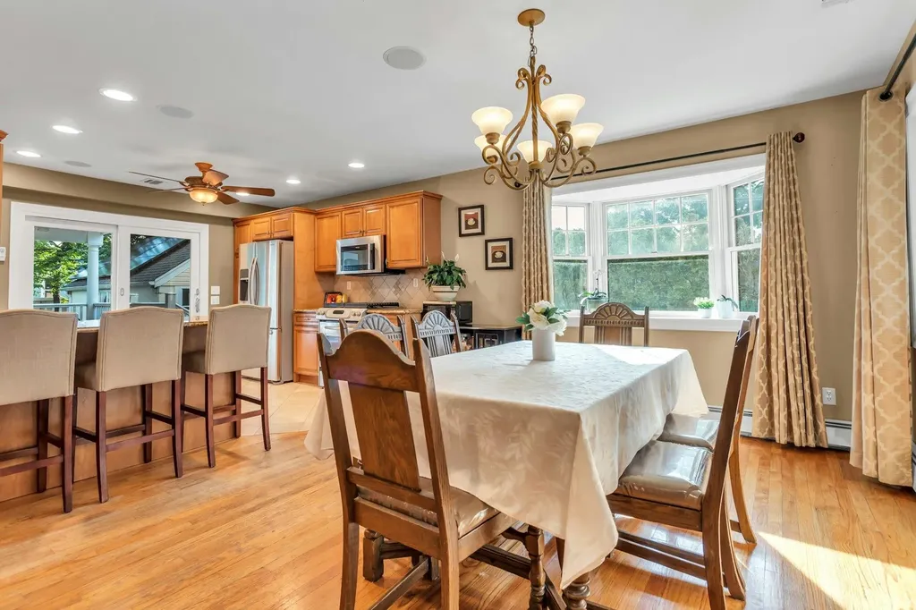 234 S Pershing Avenue Bethpage NY 11714