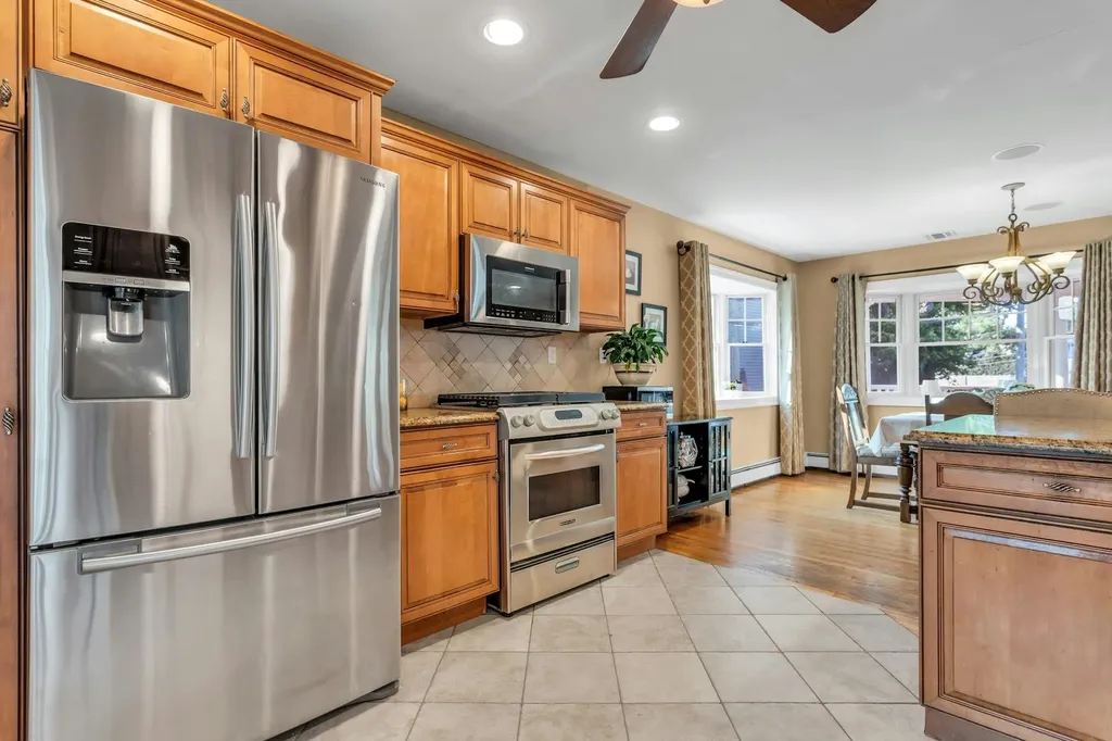 234 S Pershing Avenue Bethpage NY 11714