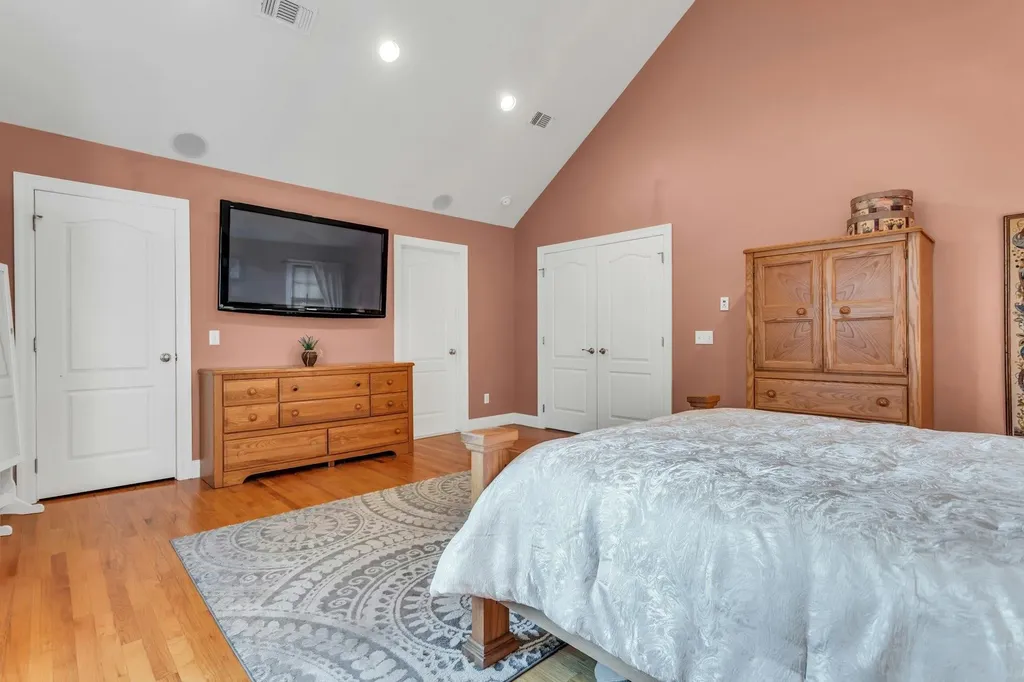 234 S Pershing Avenue Bethpage NY 11714