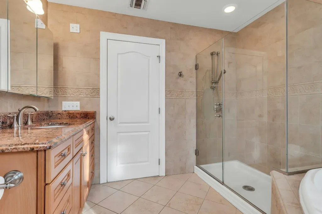 234 S Pershing Avenue Bethpage NY 11714