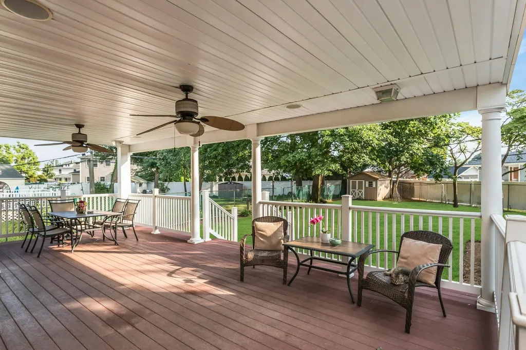 234 S Pershing Avenue Bethpage NY 11714