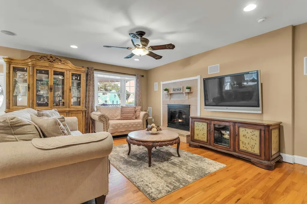 234 S Pershing Avenue Bethpage NY 11714
