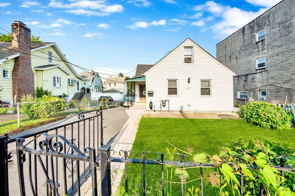 19 George Place Mount Vernon NY 10550