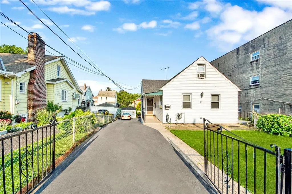 19 George Place Mount Vernon NY 10550