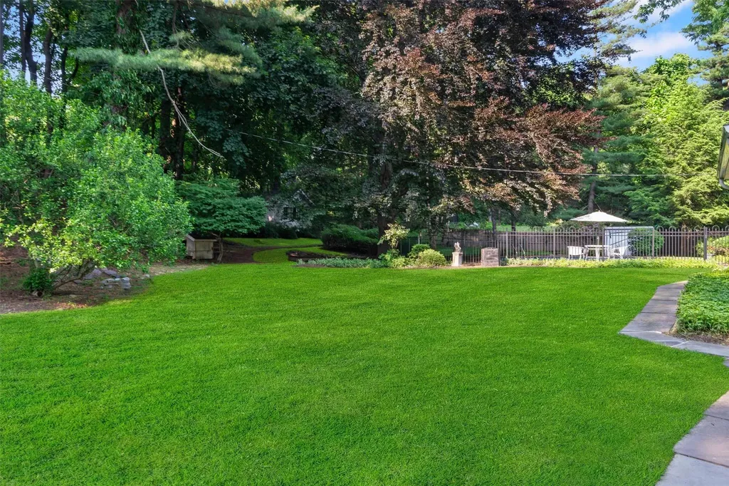 150 Kingwood Park Poughkeepsie NY 12601