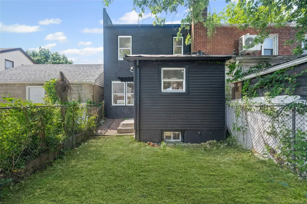 13015 Sutter Avenue South Ozone Park NY 11420