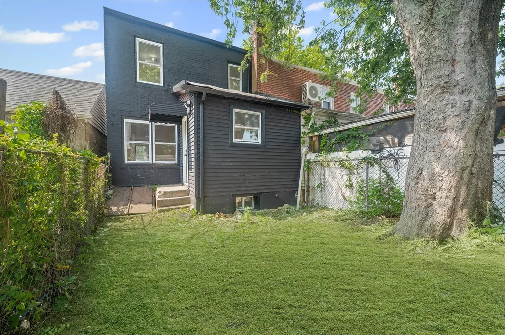 13015 Sutter Avenue South Ozone Park NY 11420