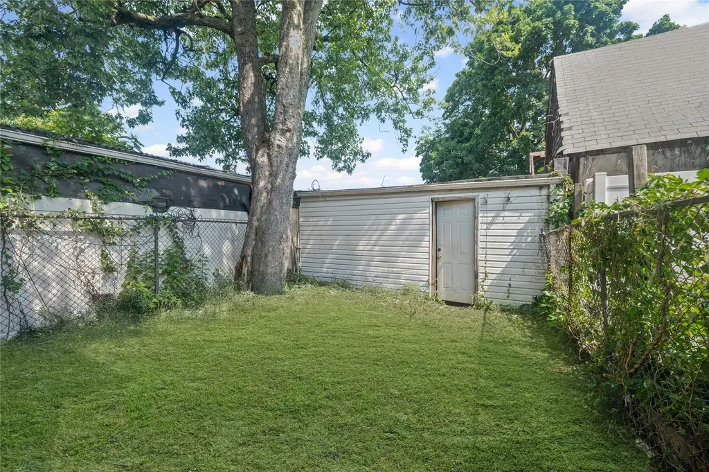 13015 Sutter Avenue South Ozone Park NY 11420