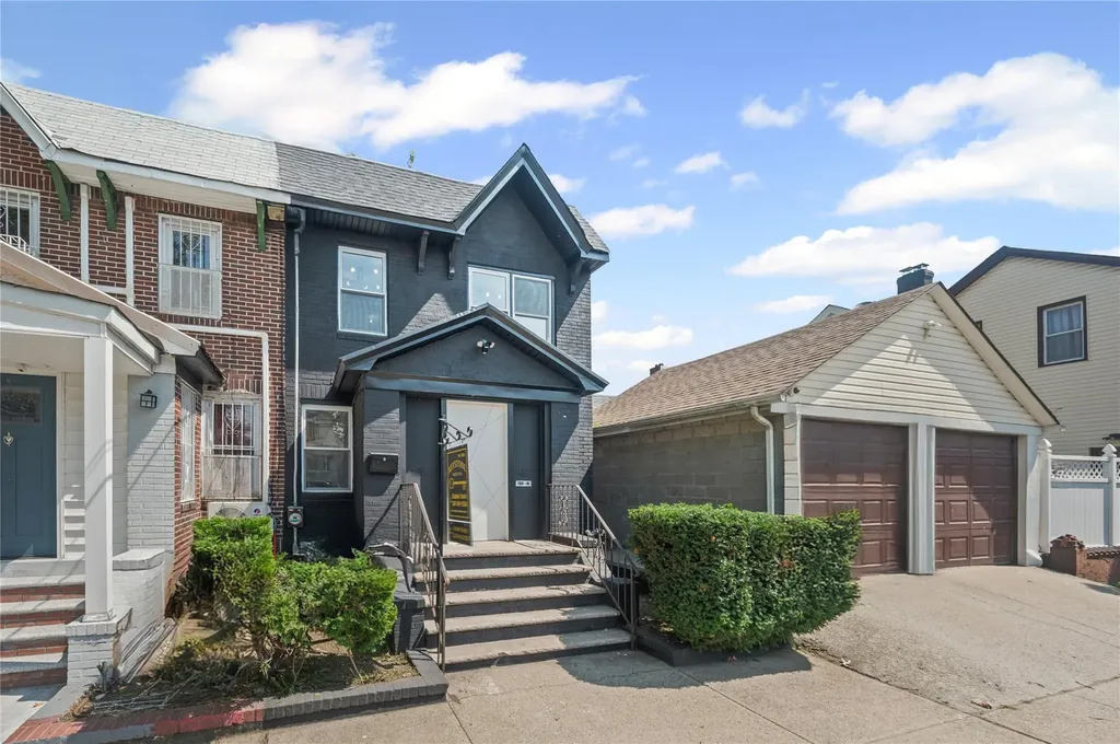 13015 Sutter Avenue South Ozone Park NY 11420
