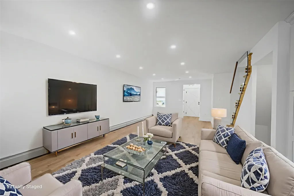 13015 Sutter Avenue South Ozone Park NY 11420