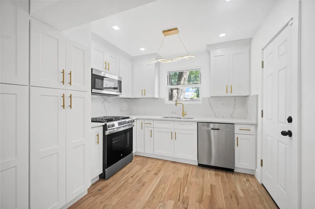 13015 Sutter Avenue South Ozone Park NY 11420