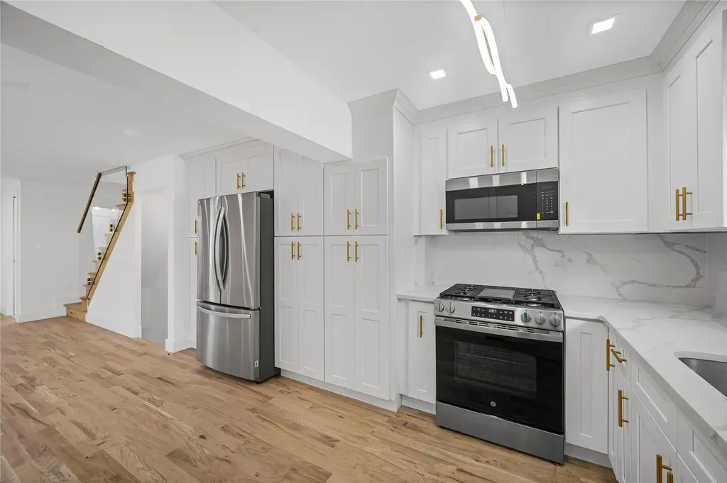 13015 Sutter Avenue South Ozone Park NY 11420