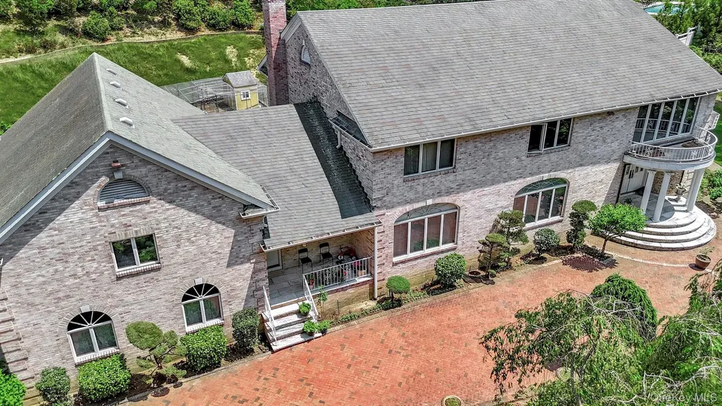 1537 Laurel Hollow Road Laurel Hollow NY 11791