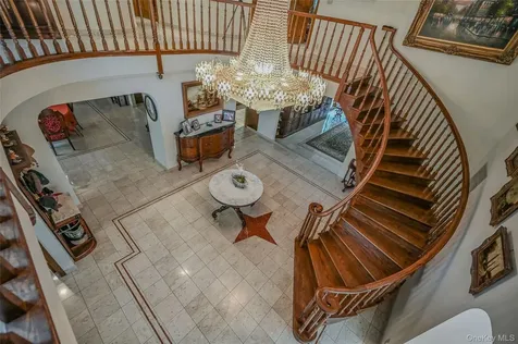 1537 Laurel Hollow Road Laurel Hollow NY 11791