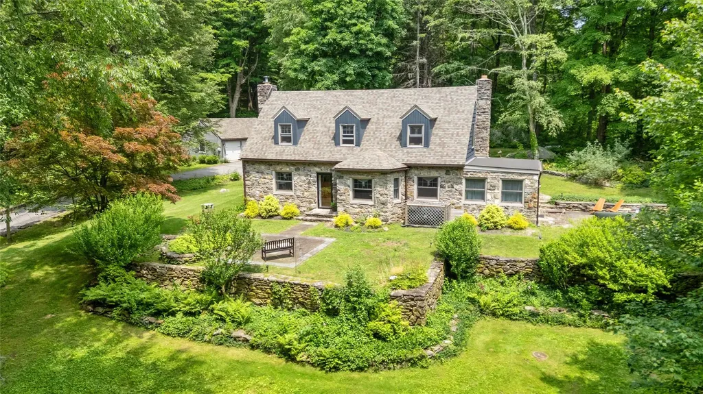 210 Foggintown Road Brewster NY 10509