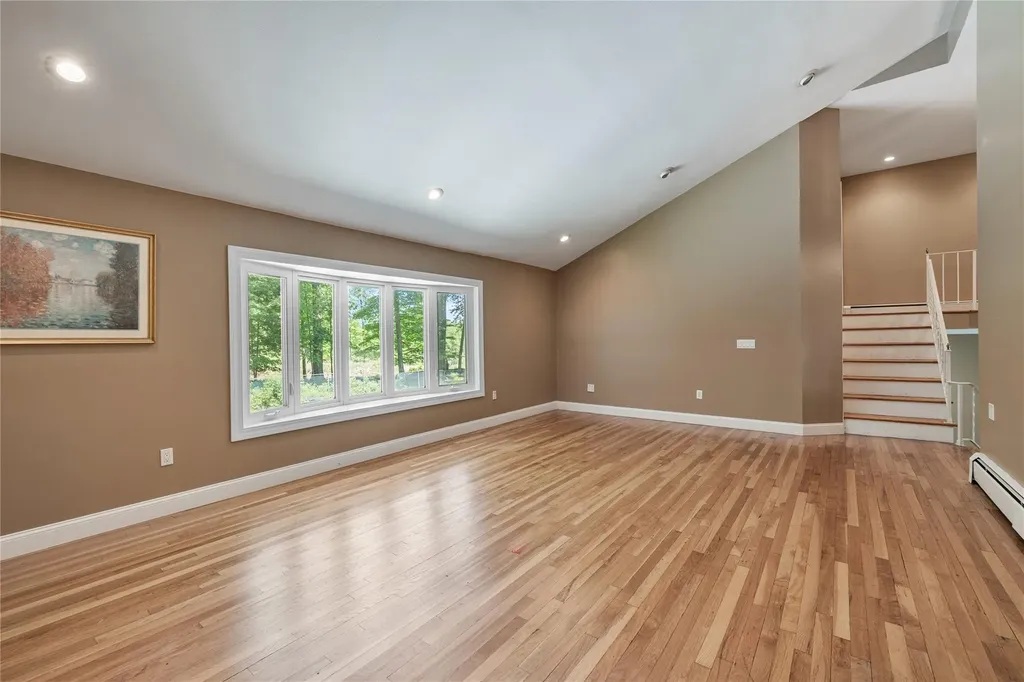 10 Salem Court Spring Valley NY 10977