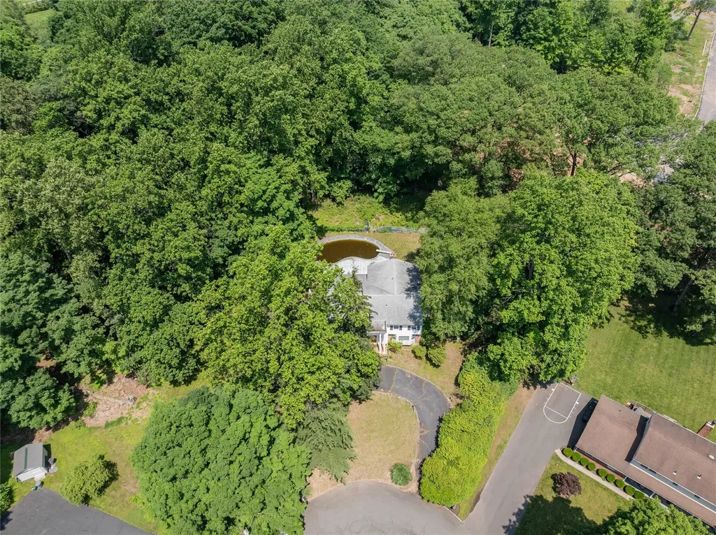 10 Salem Court Spring Valley NY 10977