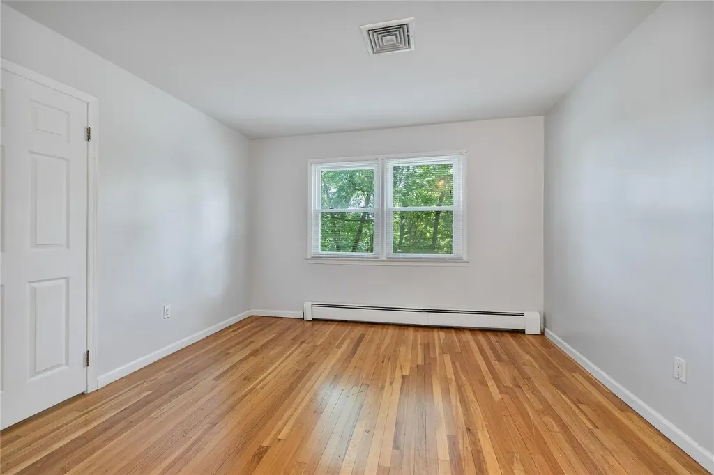 10 Salem Court Spring Valley NY 10977