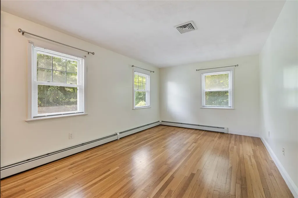 10 Salem Court Spring Valley NY 10977