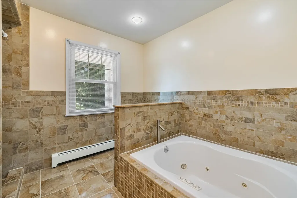 10 Salem Court Spring Valley NY 10977
