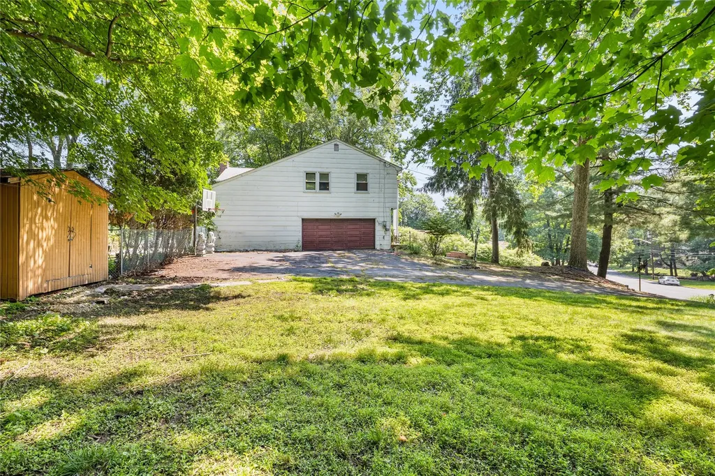 10 Salem Court Spring Valley NY 10977